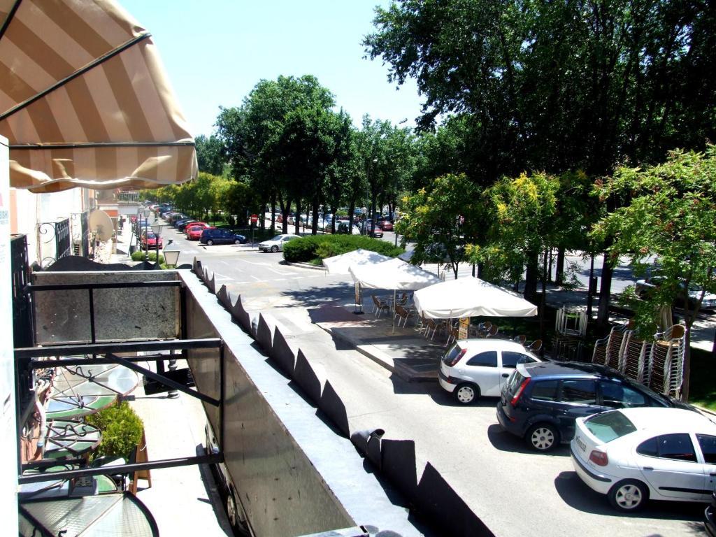 Hostal Santa Marta Aranjuez Exteriör bild