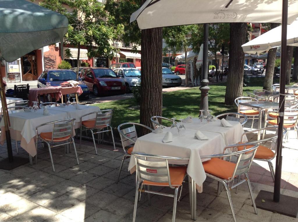 Hostal Santa Marta Aranjuez Exteriör bild