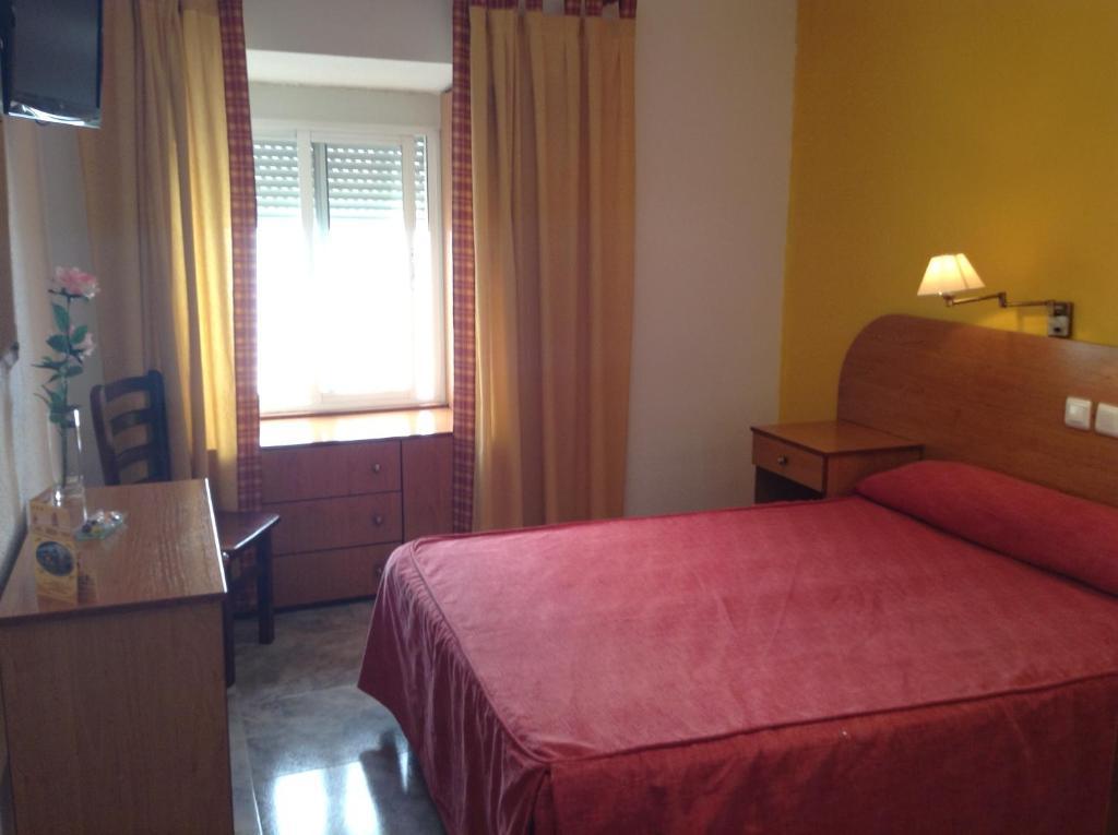 Hostal Santa Marta Aranjuez Exteriör bild